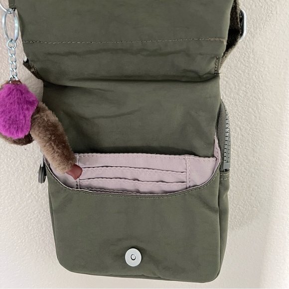 Kipling crossbody bag, LIKE NEW!!! Same or next day shipping - Picture 3 of 5